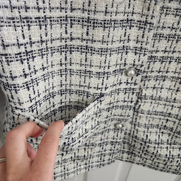 H&M mid length button up Boucle plaid coat regencycore sparkle woman medium - Picture 6 of 10